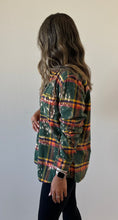 Load image into Gallery viewer, Green &amp; Orange Flannel (Medium)
