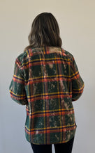 Load image into Gallery viewer, Green &amp; Orange Flannel (Medium)
